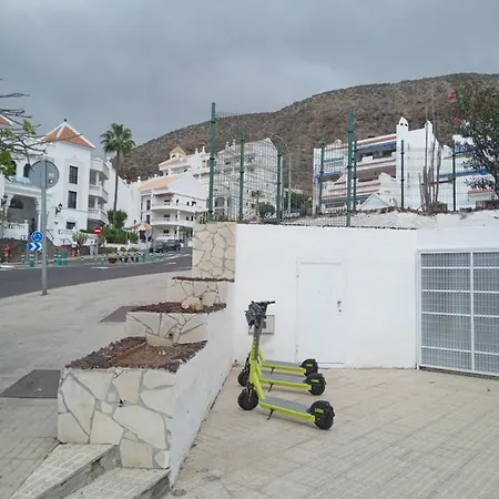 Apartment Lovely Cristianos Heated Pool