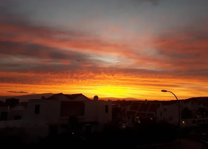 Lovely Cristianos Heated Pool Santa Cruz de Tenerife