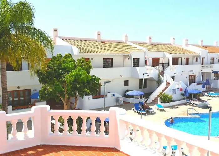 Lovely Cristianos Heated Pool Santa Cruz de Tenerife