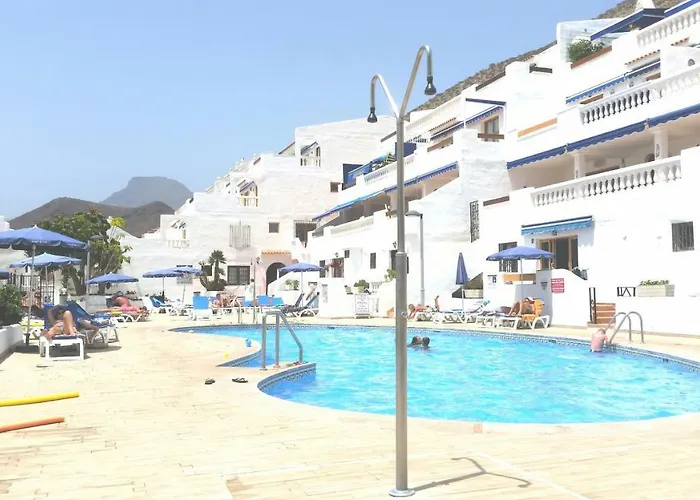 Lovely Cristianos Heated Pool Apartmán