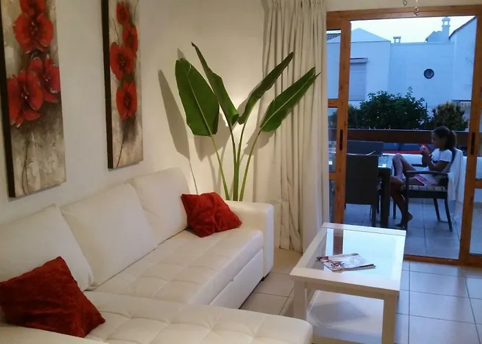 Διαμέρισμα Lovely Cristianos Heated Pool