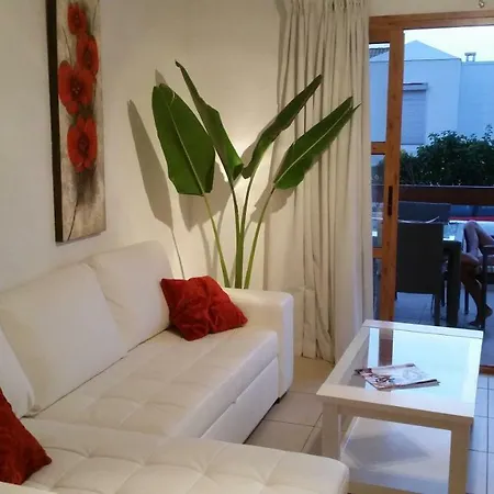 アパート Lovely Cristianos Heated Pool